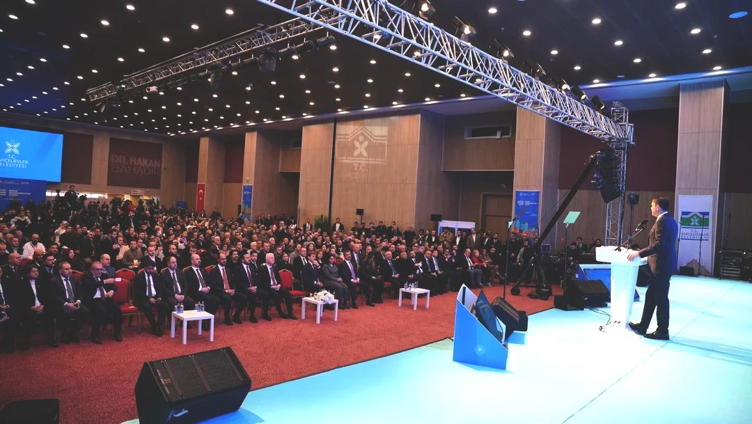 Bakan Kurum'dan kentsel dönüşüm çağrısı: Bir an önce şehirlerimizi dirençli hale getirelim 2