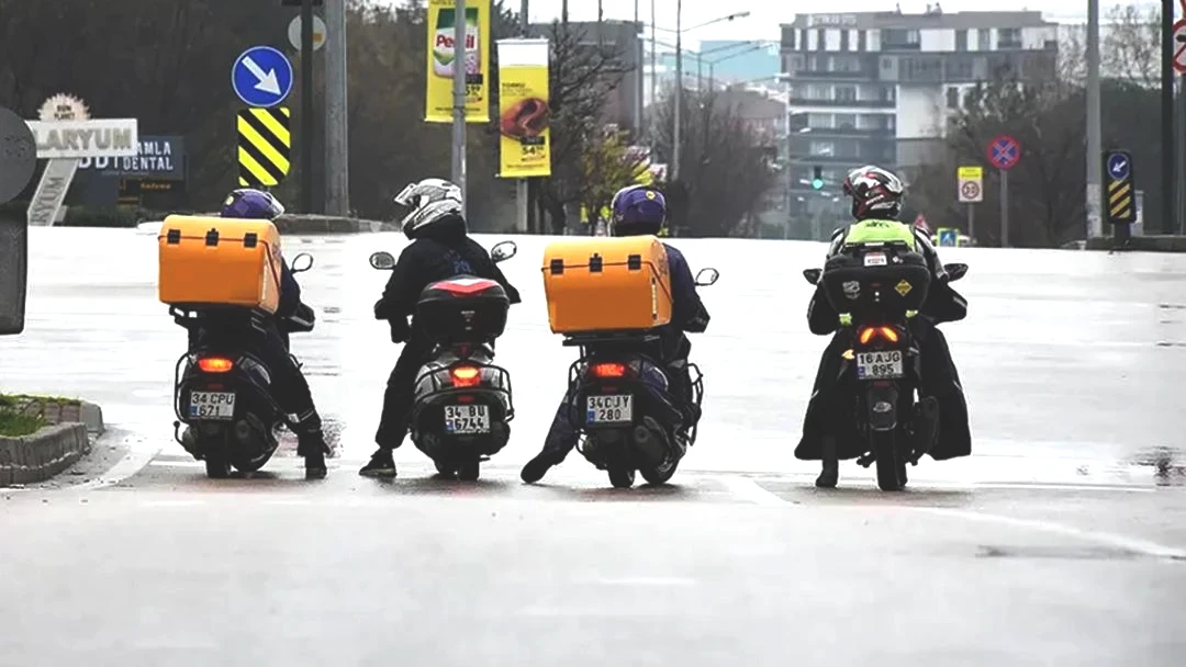 Kamyon, otobüs ehliyeti alacaklar dikkat! Geçme notu düşürüldü 1