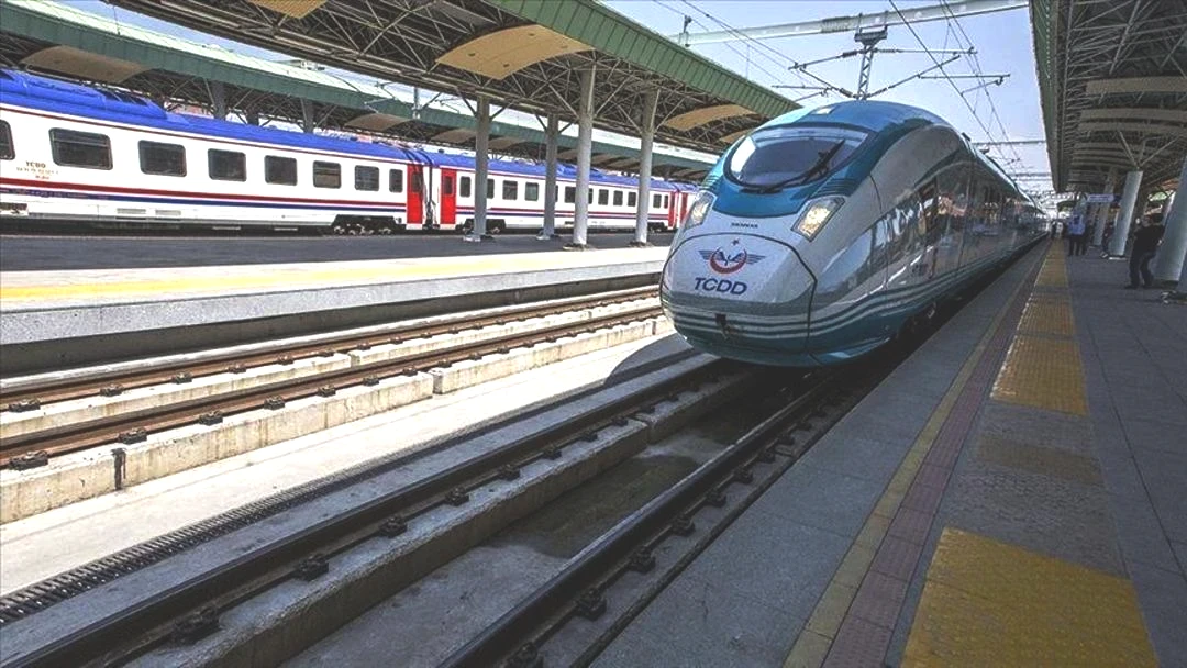 Hızlı tren için tarih geldi! Bakan Uraloğlu: Süre 2 saat 15 dakikaya düşecek 2