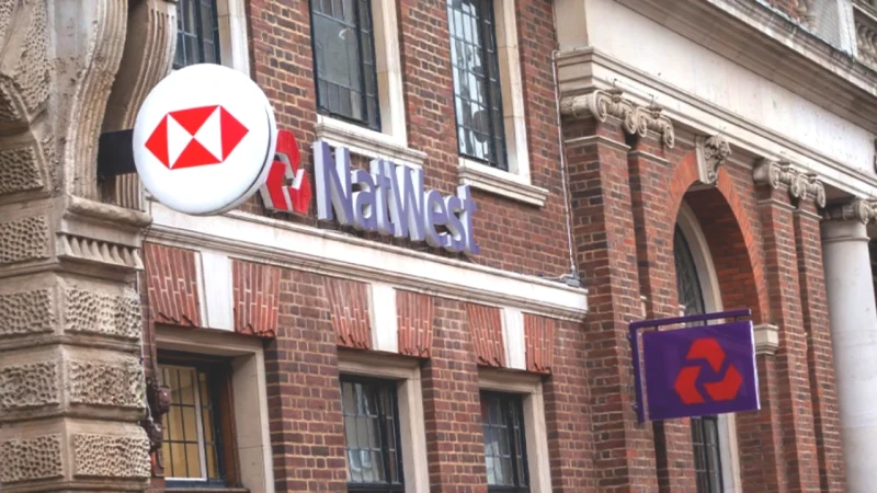 Dünya Devi İki Banka Birleşiyor! 180 Yıllık Tarih Sonlanıyor