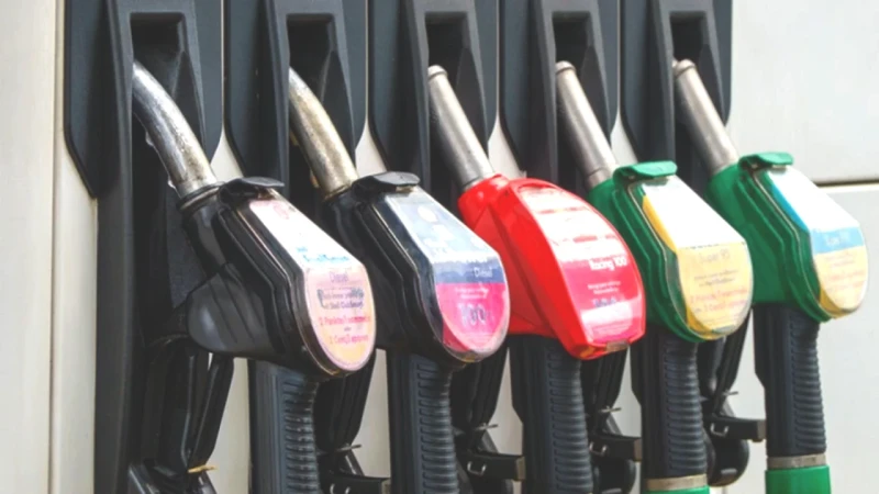 Akaryakıta Şok Zam Yolda! Araç Sahipleri İçin Tarih Açıklandı!