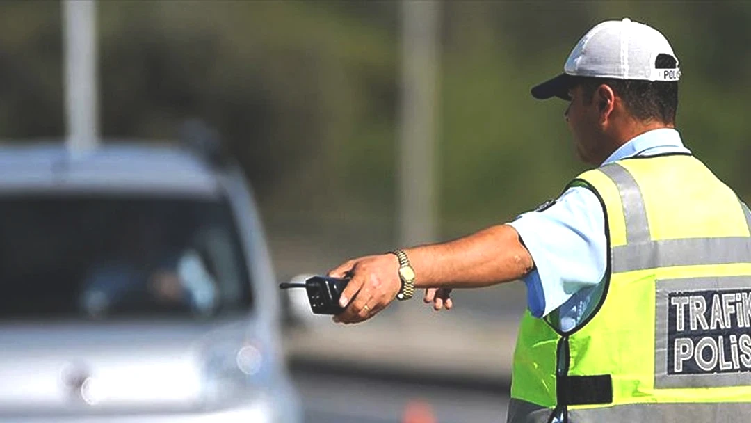 Araç sürücüleri dikkat! Düzenleme yasalaştı: İşte 10 soruda yeni trafik cezaları 6