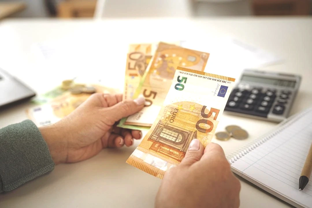 30 yıldır kendi para birimini kullanıyordu: Bir ülke daha Euro’ya geçiyor! 1