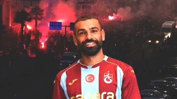 Salah'a Trabzon'da Muhteşem Karşılama! 25 Bin Kişi Buluştu!