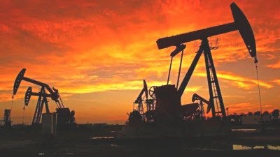 Hürmüz Boğazı'ndaki Belirsizlik Petrol Fiyatlarını Tırmandırdı!