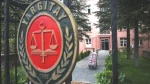 Yargıtay’dan Şok Emsal Karar: Tek Başına Direksiyon Kullanan Tır Şoförüne Mesai Cezası!