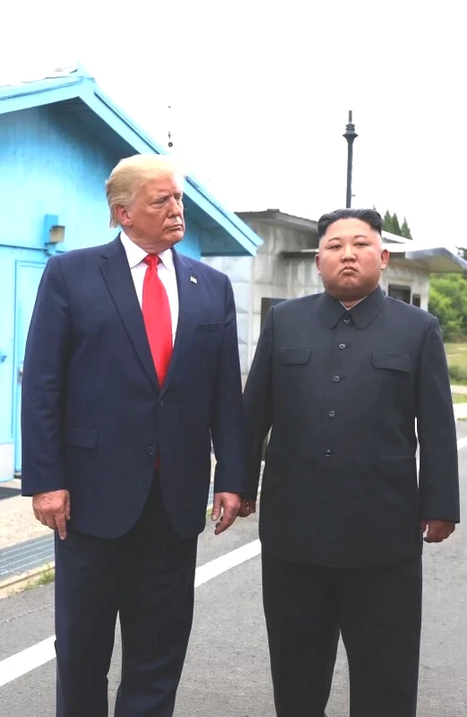 Putin, 'Kuzey Kore ile ilişkiler benzeri görülmemiş seviyeye ulaştı' dedi, Trump Kim Jong Un ile fotoğrafını paylaştı - Resim : 1