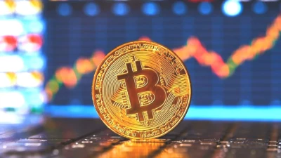 Bitcoin'de 5 Ayın Rekor Yükselişi! Kağıt Üzerinde Neler Oluyor?