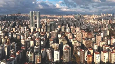 Konut Piyasasında Fırtına: Ev Fiyatları Düşüşe Geçiyor mu?