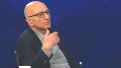 Mahfi Eğilmez: Liyakatsizlik Umutları Yok Ediyor!