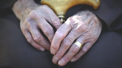 Türkiye'de Devrim Niteliğinde Adım: Yaşlı Nüfus için 'Bakım Sigortası' Uygulaması Başlıyor!