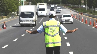 İstanbul'un 3 İlçesinde Trafik Durumu Değişiyor! Hangi Yollar Kapatılıyor?