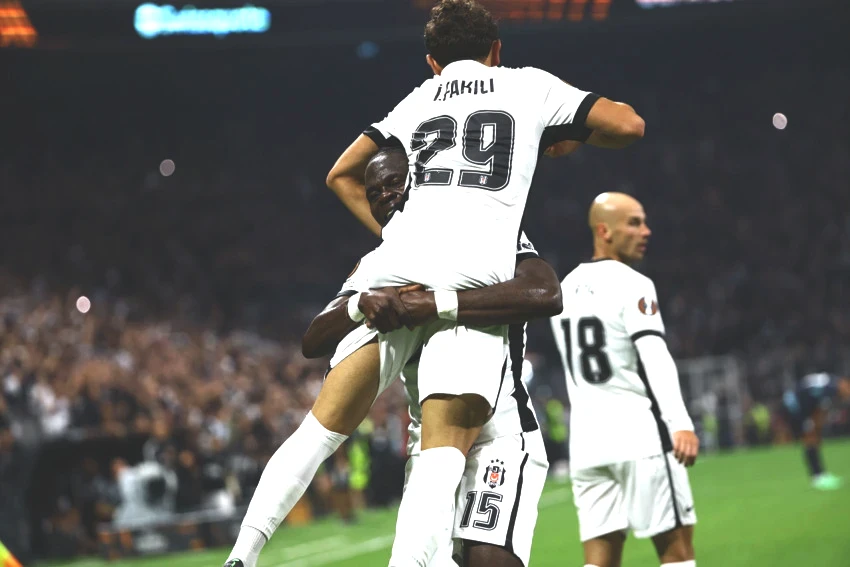 Beşiktaş, Marsilya maçına formalarda Tera logosu olmadan çıktı - Resim : 1