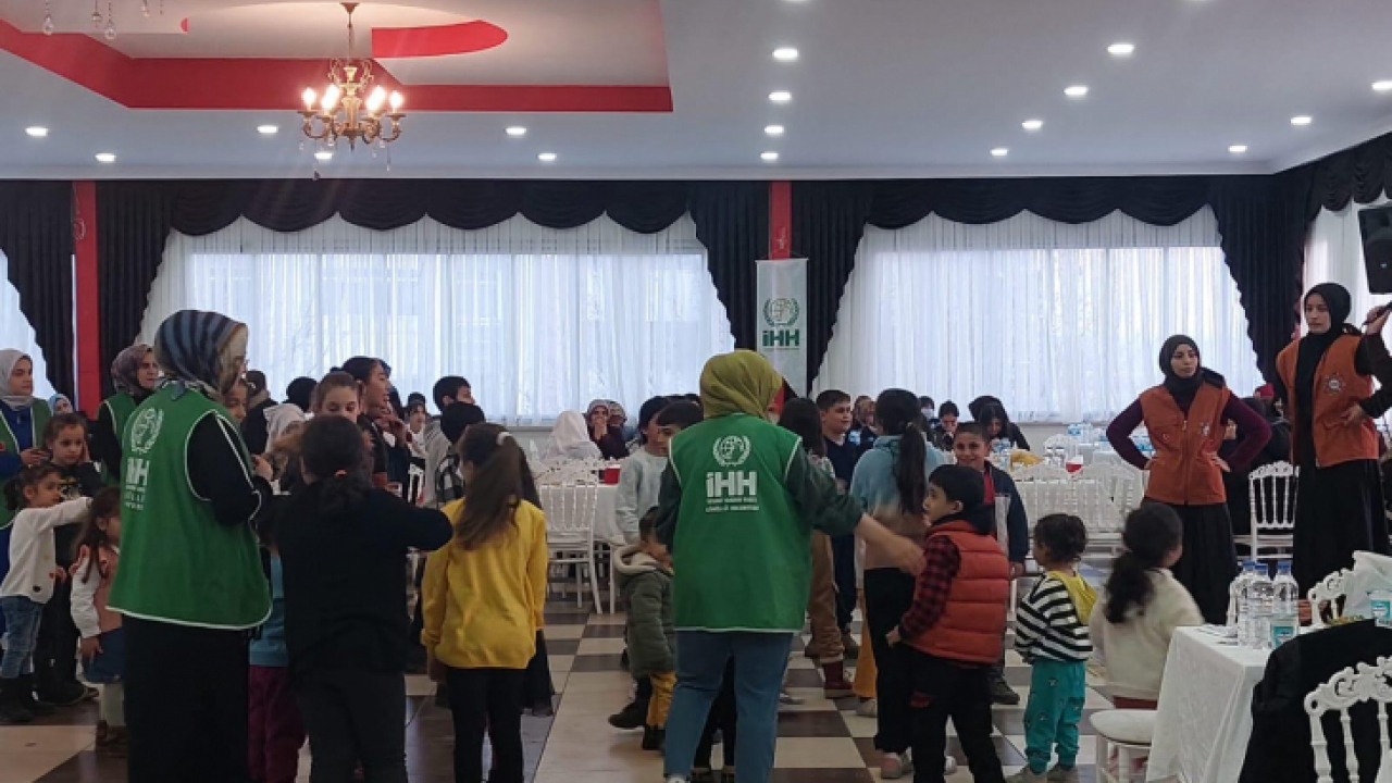 İHH Elazığ Şubesinde Yetimler İçin İftar Programı