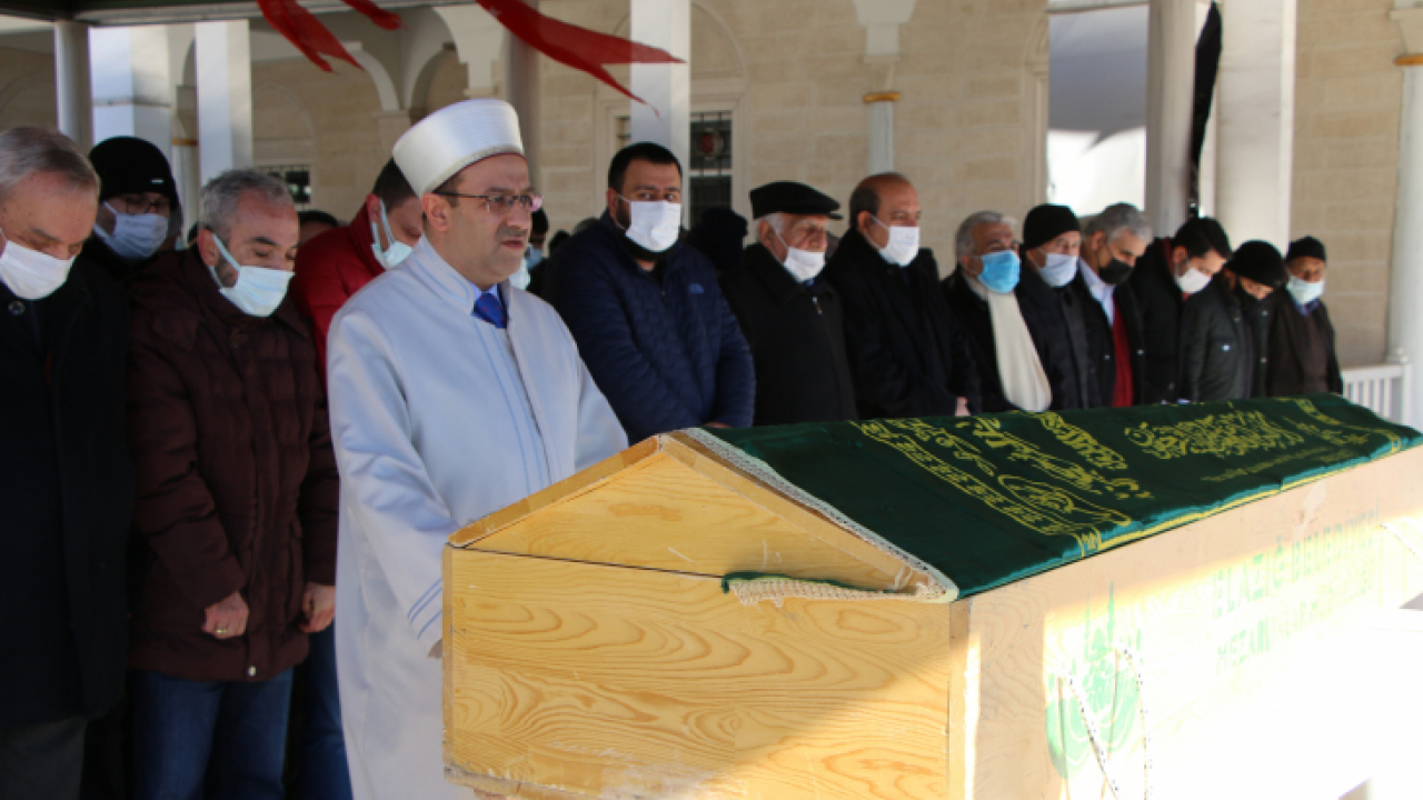 İhsan Uğur son yolculuğuna uğurlandı