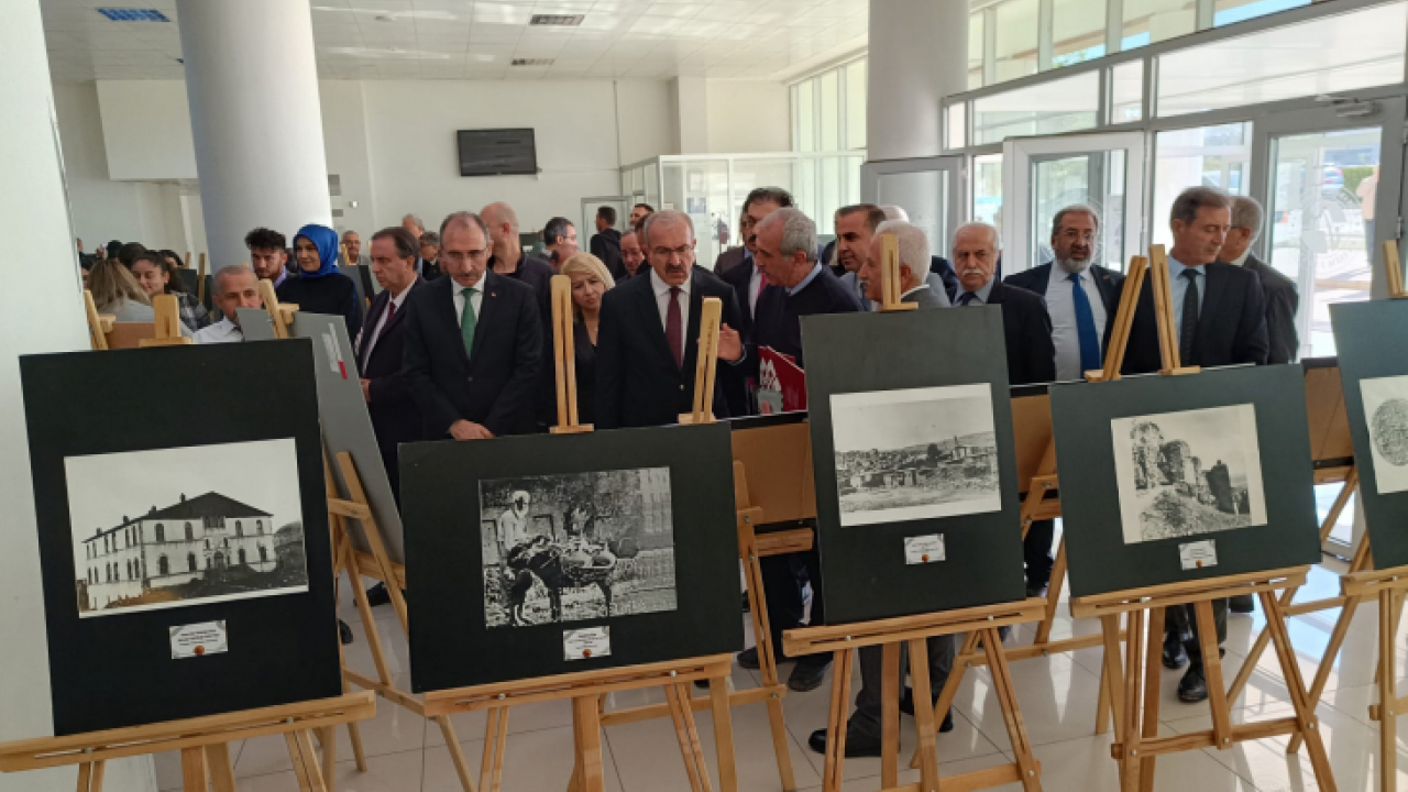 FÜ İletişim Fakültesi'nde İletişim Müzesi Ve Fotoğraflarda Yaşayan Harput Sergisi Açıldı