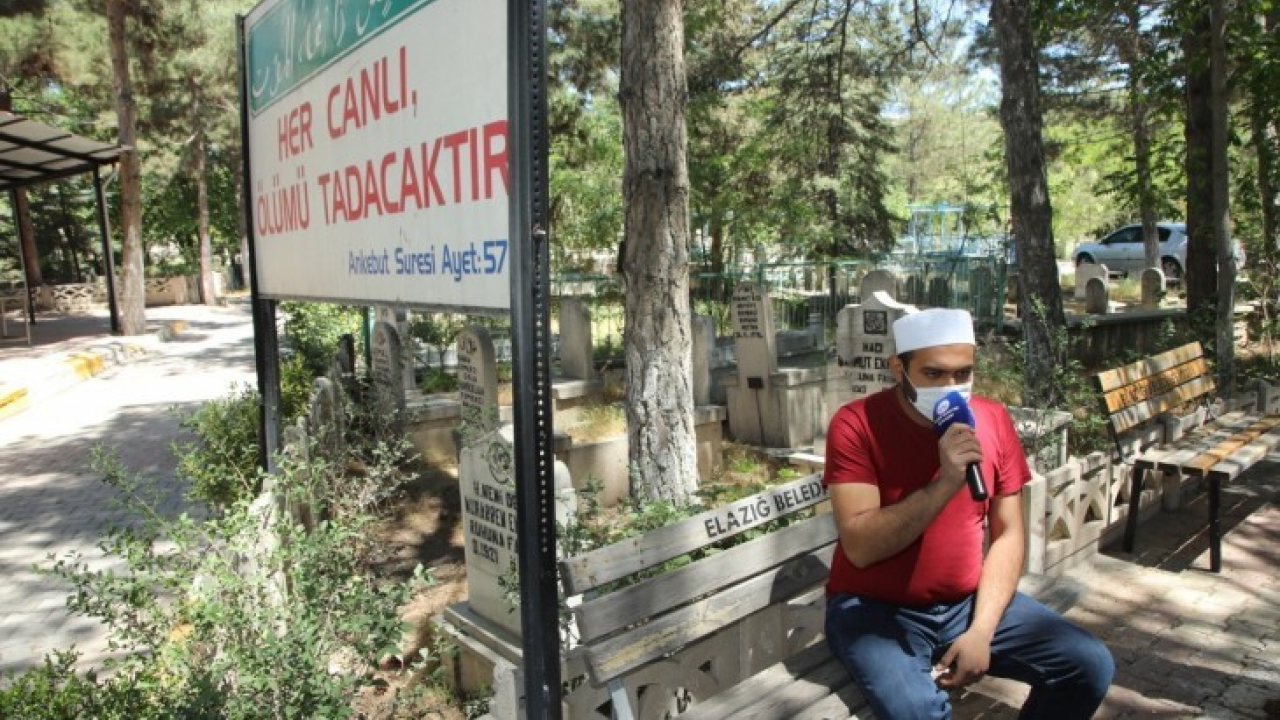 Elazığ Belediyesi Mezarlıklarda Kur'an-ı Kerim Okuttu