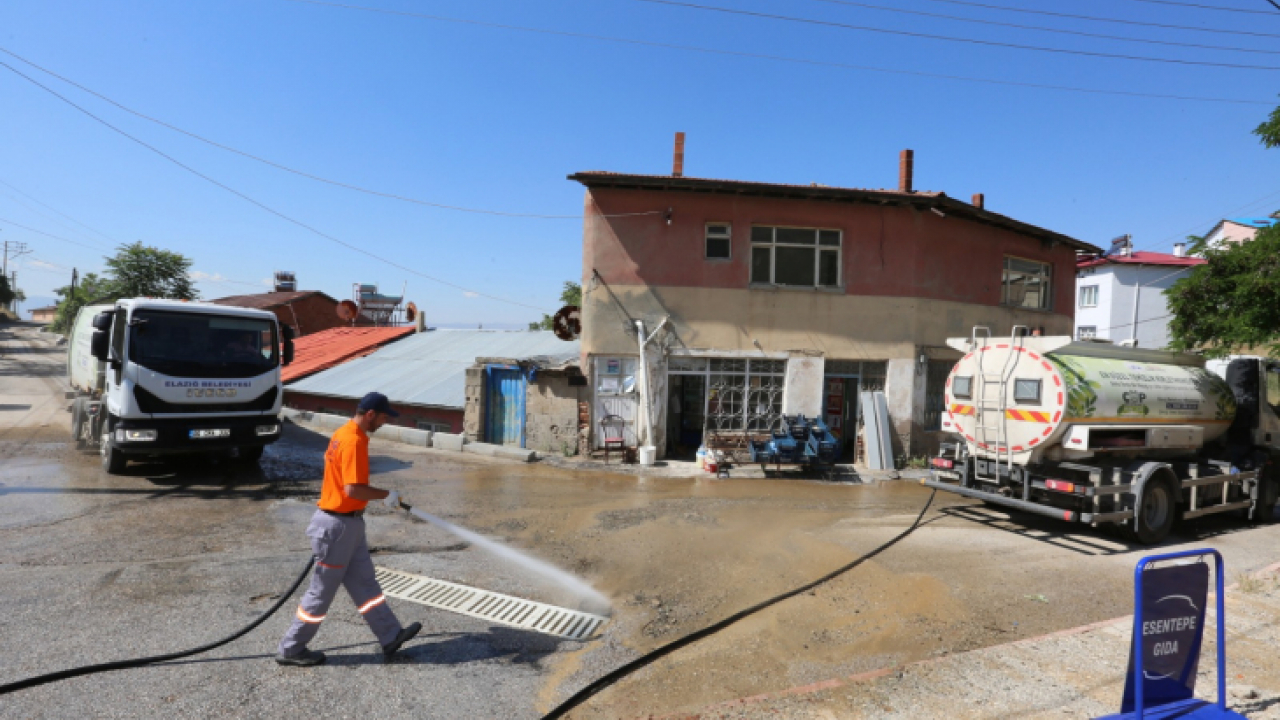 Elazığ Belediyesi, Esentepe Mahallesi'nde Temizlik Çalışması Yaptı