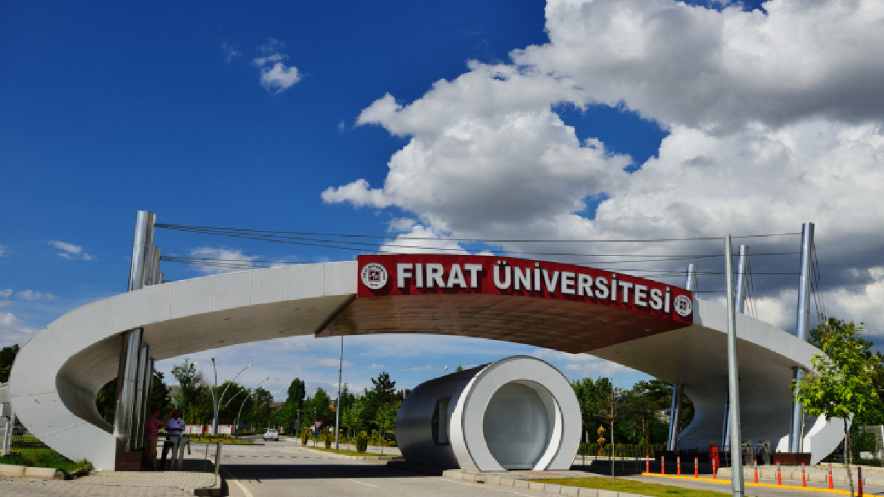 Fırat Üniversitesi Türkiye'de İlk 10'a Girdi