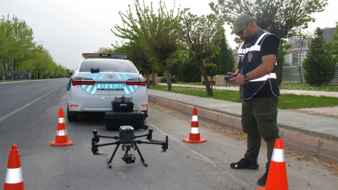Elazığ'da bayram öncesi drone destekli trafik denetimi