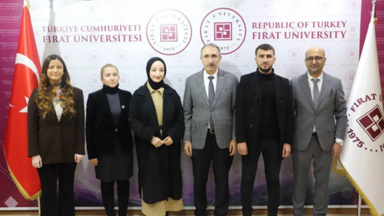 Fırat Üniversitesi, Genç İletişimciler Yarışmasında Birincilik Ve Üçüncülük Ödüllerine Layık Görüldü