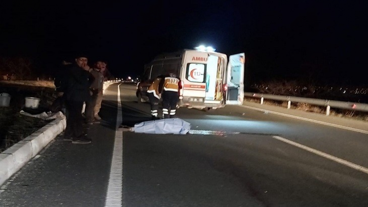Otomobil ile motosiklet çarpıştı: 1 ölü, 1 yaralı