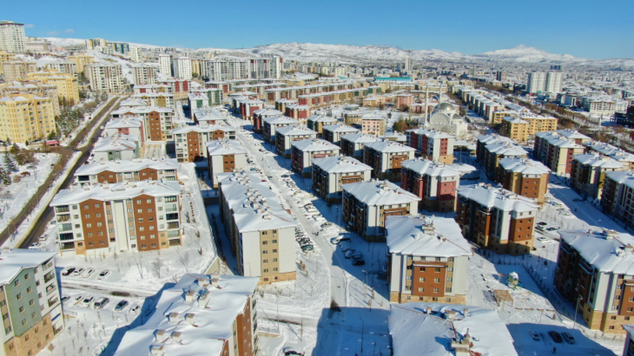 Elazığ'da 17 bin 95 konut ve 243 iş yeri hak sahiplerine teslim edildi