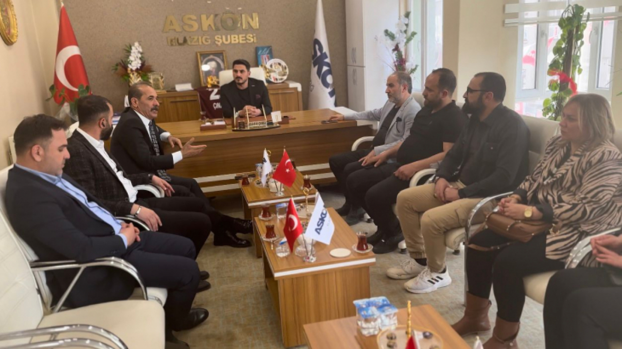 Elazığ bağımsız milletvekili adayı Prof. Dr. Bilal ÇOBAN, seçim çalışmalarını esnaf ziyaretiyle sürdürdü