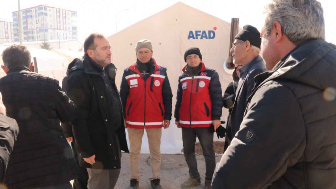 Milletvekili Ağar, Depremzedelerin Taleplerini Dinliyor, İhtiyaçlarına Çözüm Arıyor