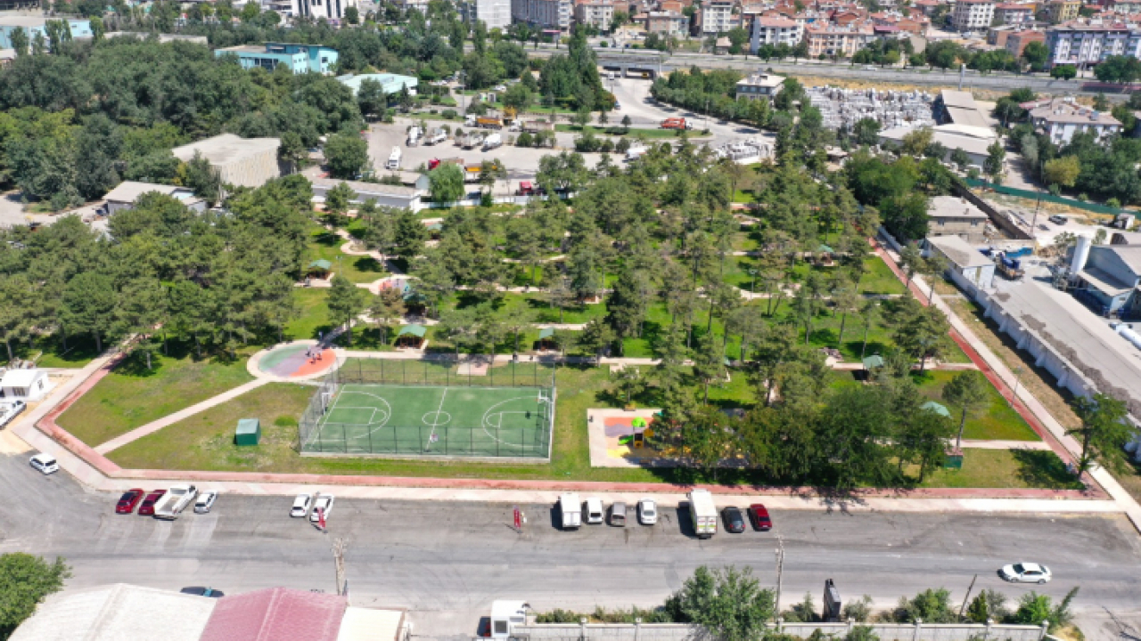 Aksaray Mahallesi Yeni Mesire Alanı Vatandaşların Takdirini Topluyor