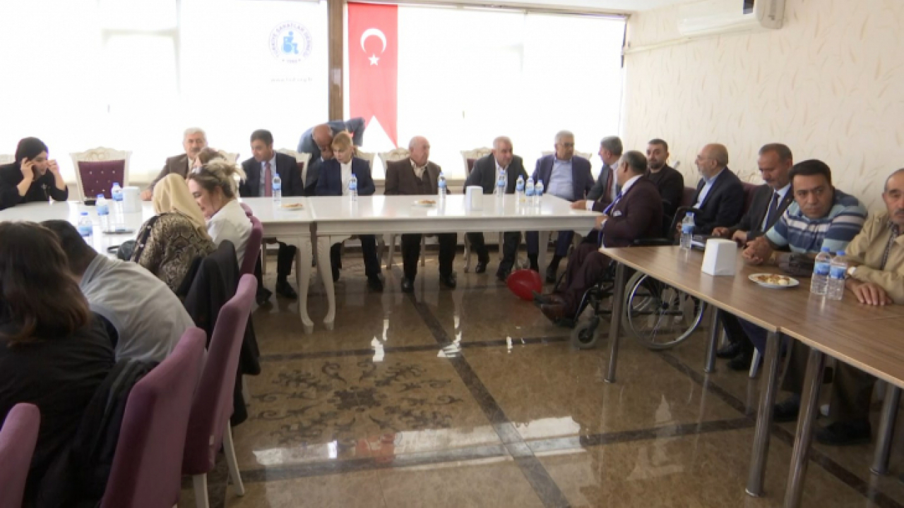 Sakatlar Derneği Elazığ Şubesi İstişare Toplantısı Düzenledi