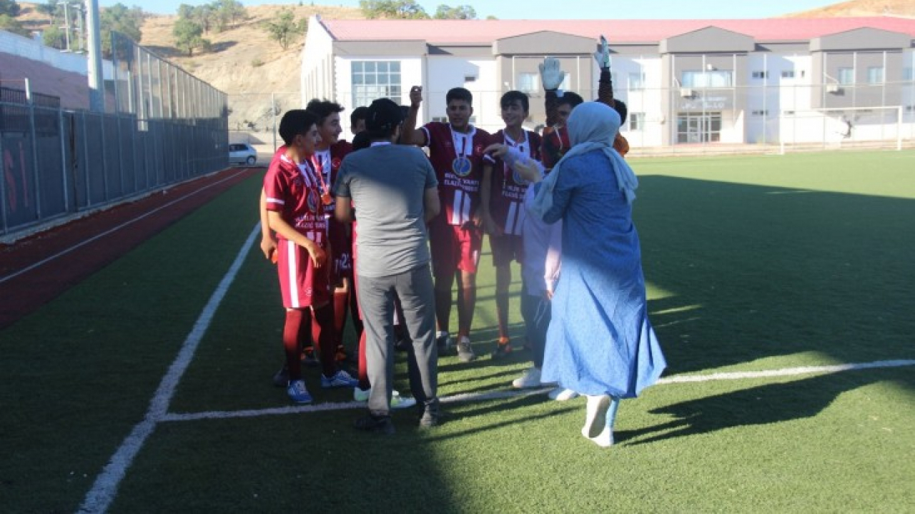 Konteyner Cupta şampiyon Kırklar Mahallesi