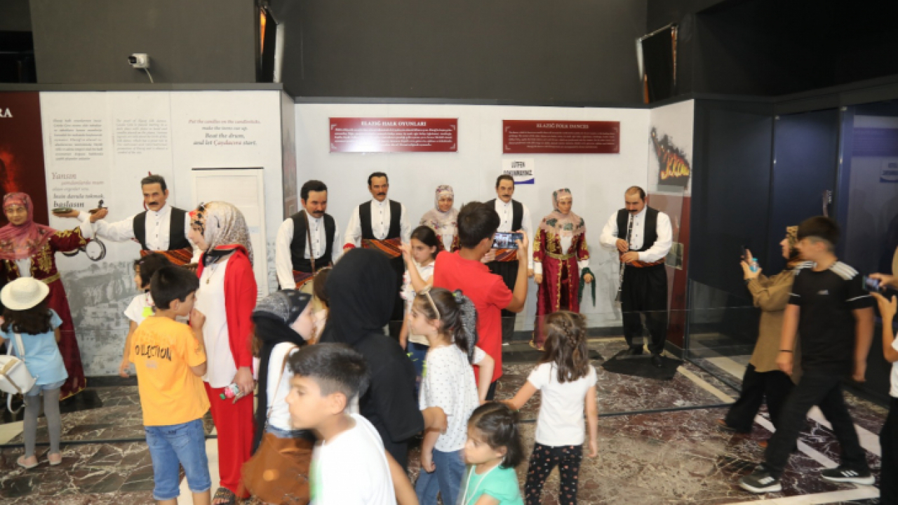 İyilik Evi'nde Eğitim Gören Minikler Harput'taki Müzeleri Gezdiler