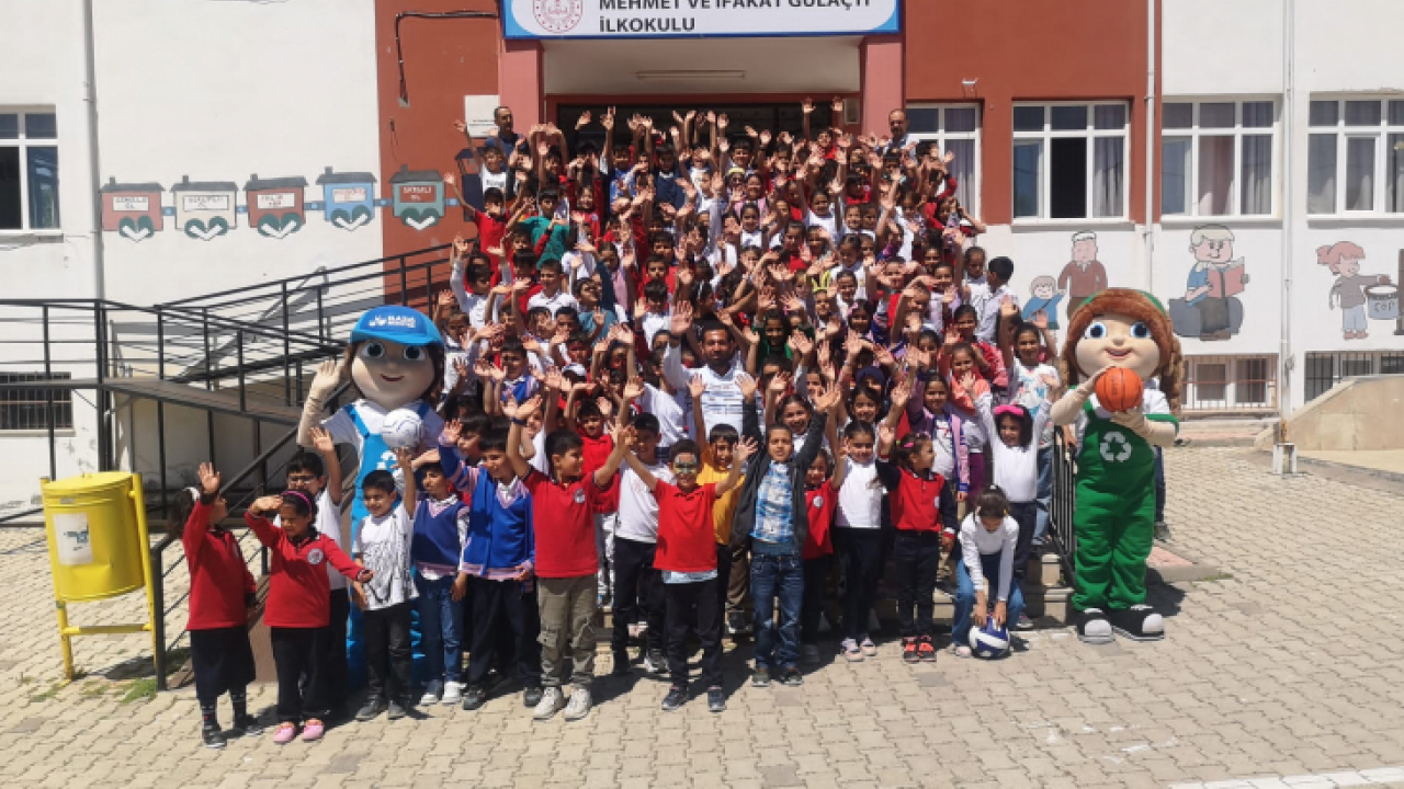 Elazığ Belediyesi Çevre Haftası Etkinlikleri Kapsamında Başarılı Olan Öğrenciler Ödüllendirildi