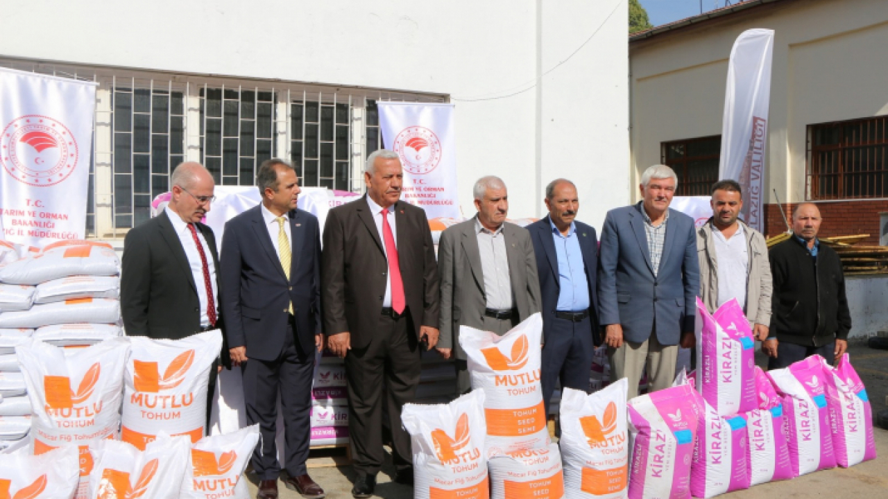 Elazığ İl Özel İdaresi Tarafından, Yem Bitkisi Tohumu Dağıtım Töreni Düzenlendi