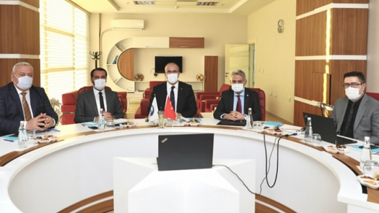 Elazığ'da 2 yeni proje için imzalar atıldı