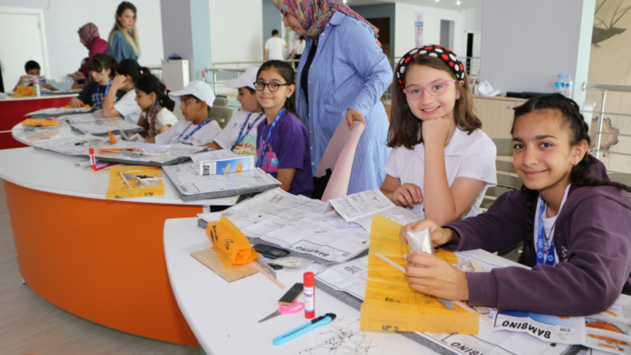 Elazığ İl Özel İdaresi Bilim Merkezi, Tübitak Projesine Ev Sahipliği Yaptı