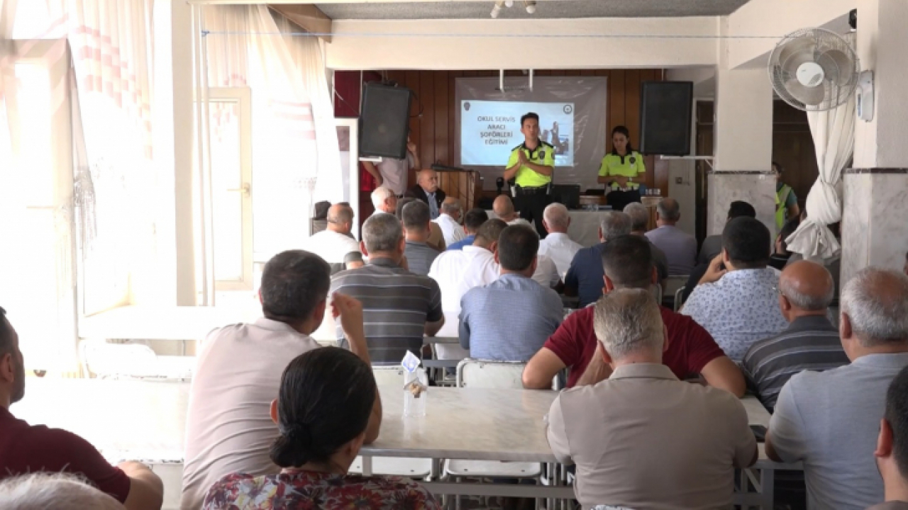 Elazığ'da Servis Şoförlerine Seminer Verildi