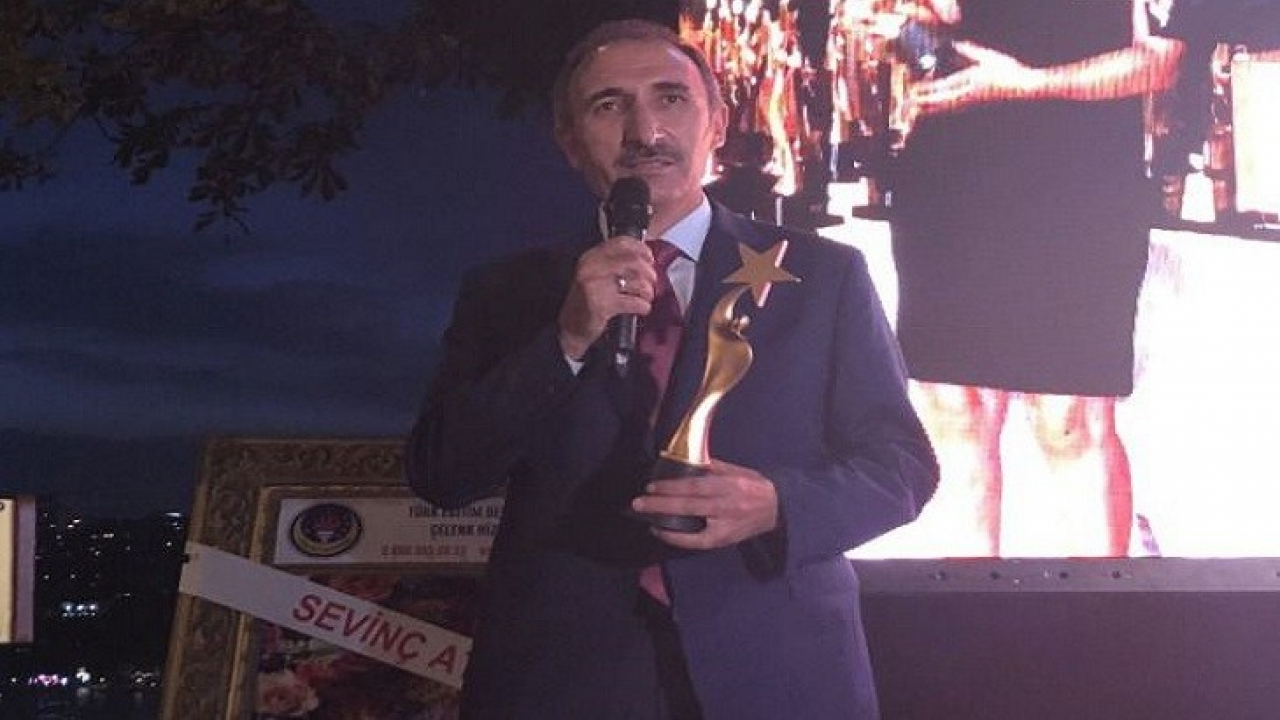 FÜ Rektörü Prof. Dr. Fahrettin Göktaş, yılın en iyi rektörü seçildi