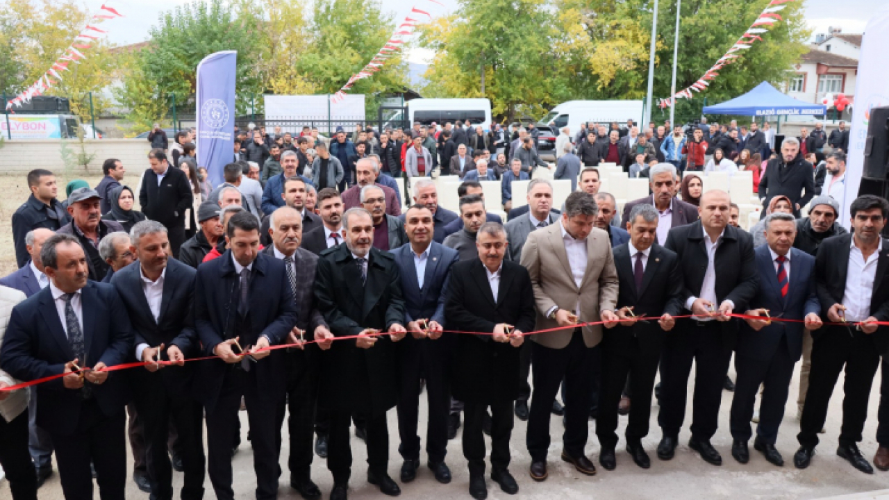 Gençlik Merkezi ve Spor Tesisleri Açıldı