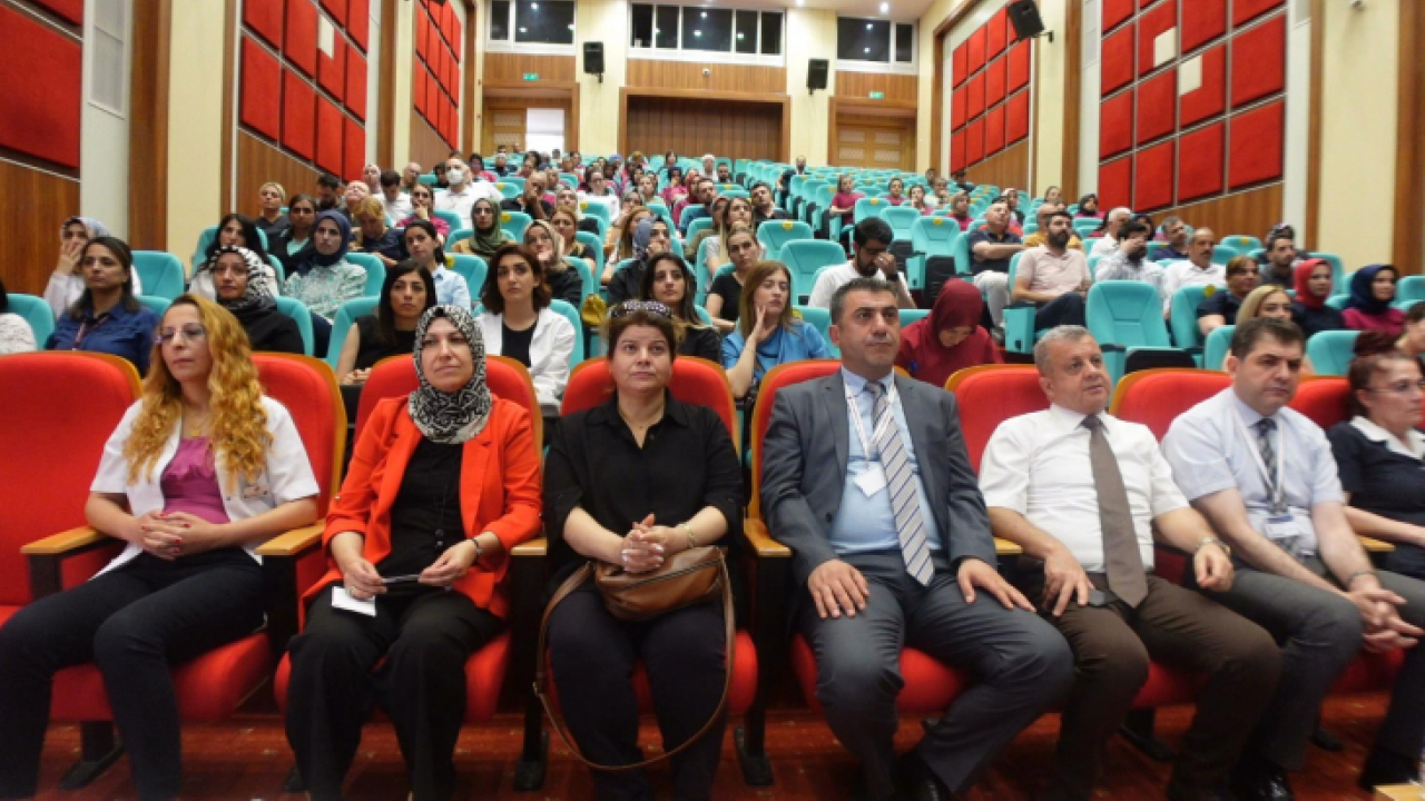 Fırat Üniversitesi Hastanesinde Kan Transfüzyonu hizmetlerine yönelik etkinlik düzenlendi
