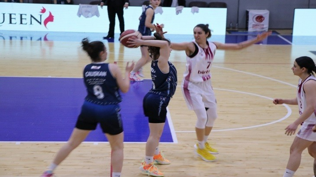 Elazığ İl Özel İdare: 83 - Samsun Canik Belediye: 34