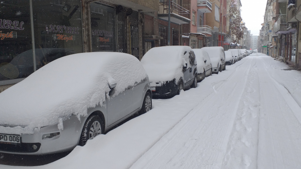 Elazığ'da Yoğun Kar Yağışı