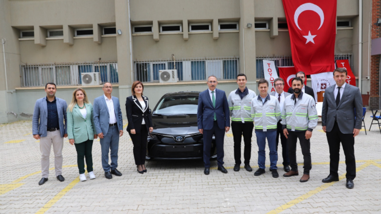 Toyota, Fırat Üniversitesine Araç Hibe Etti