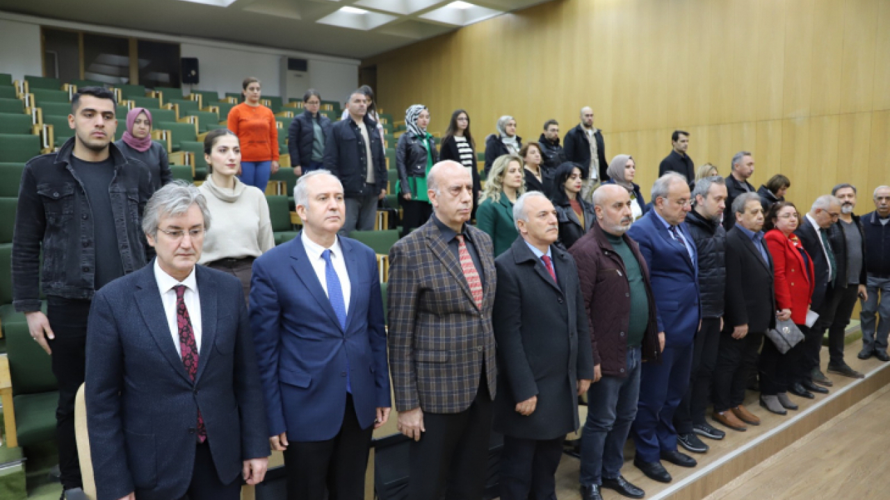 Fırat Üniversitesi'nde Milli Şuur Açısından Mehmet Akif Ersoy Konulu Konferans Düzenlendi