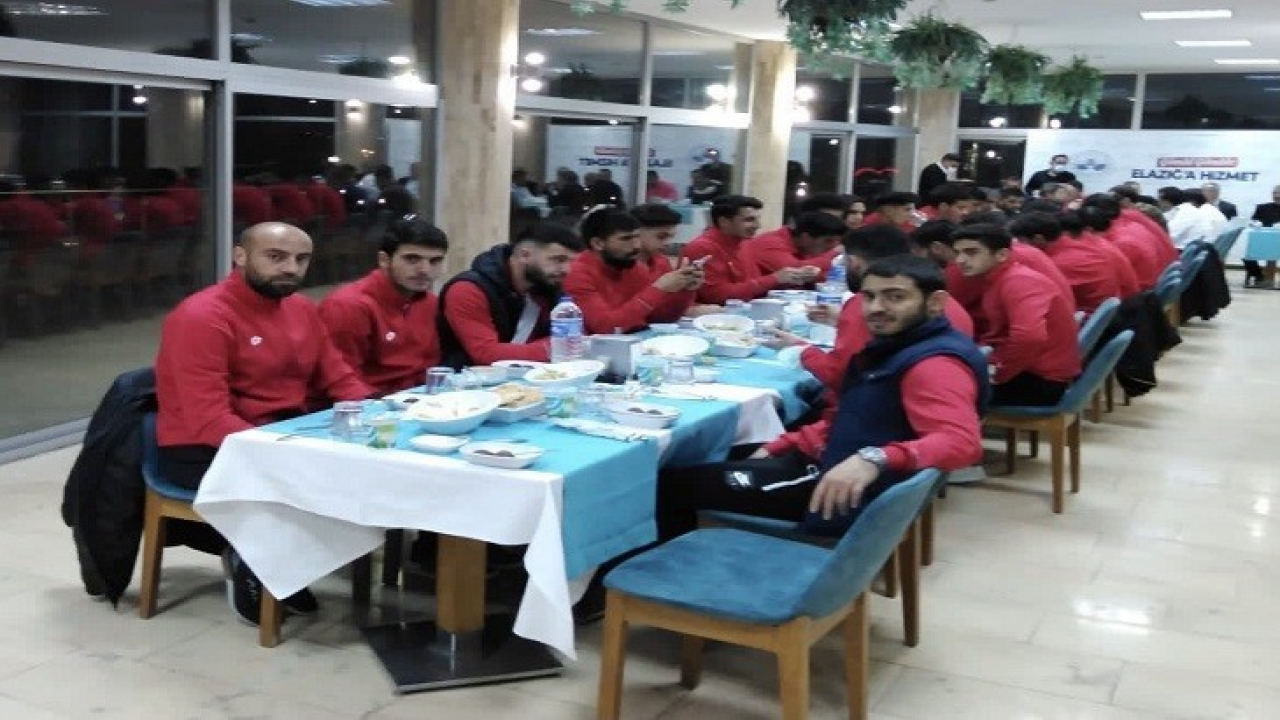 Başkan Şerifoğulları'ndan Elazığspor'a Moral Yemeği