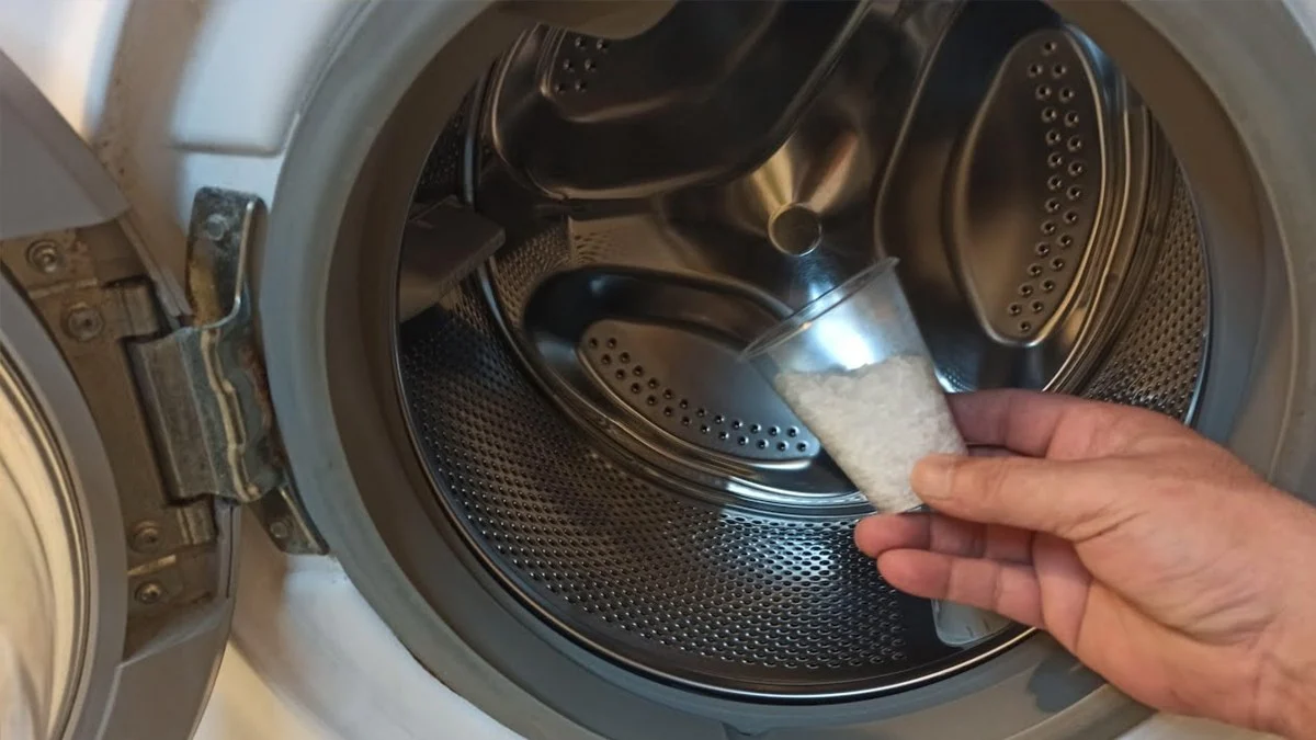 Çamaşır makinesine 1 bardak ekleyin, kireçler yok olsun! Makinenizin ömrünü uzatıyor