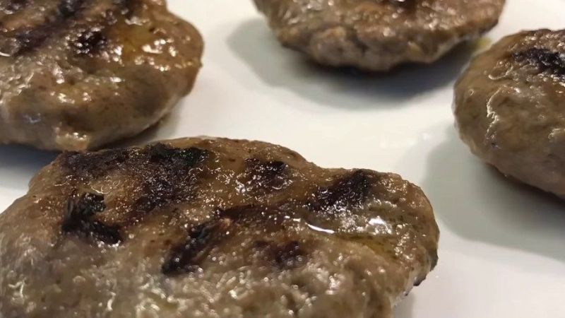 42 yıllık köfteci köfteye lezzet katan tüyoyu açıkladı! Yaptığınız köftelere lezzet katacak